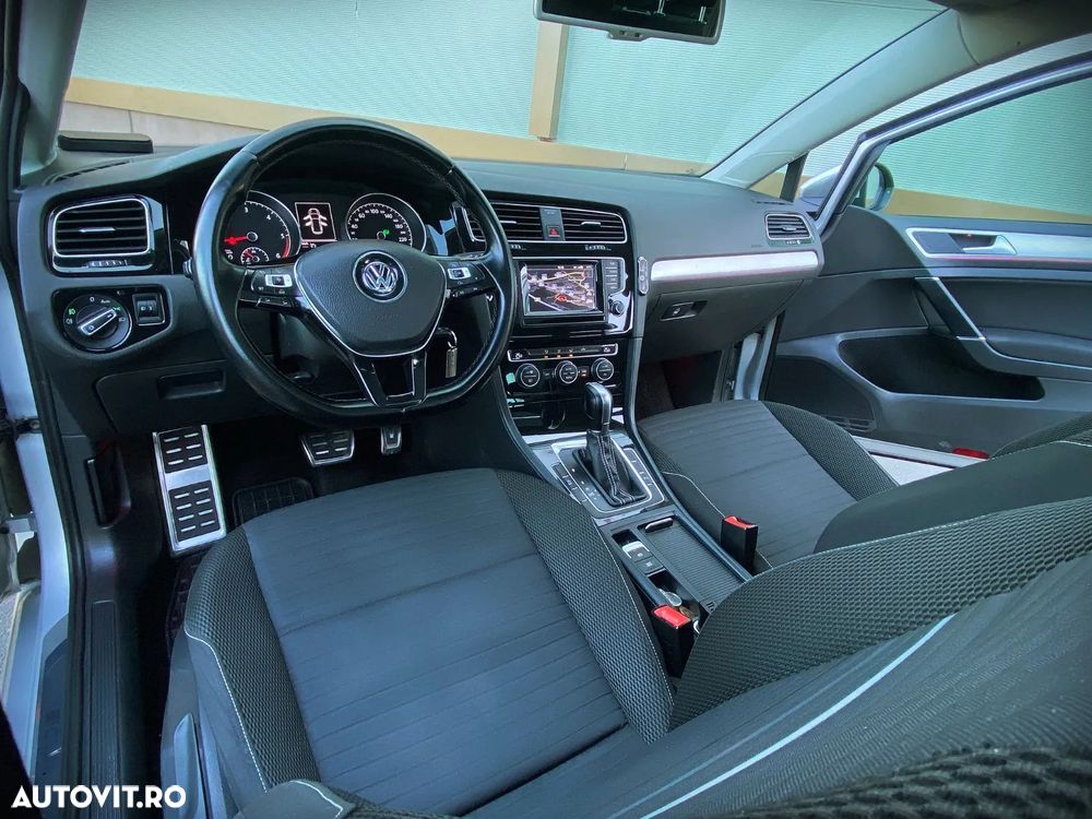 Volkswagen Golf 1.6 TDI DSG Join - 4