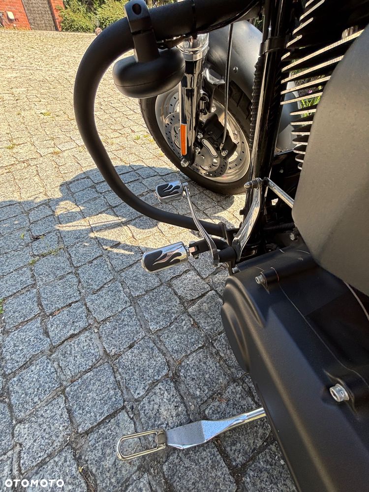 Harley-Davidson Dyna Fat Bob - 15