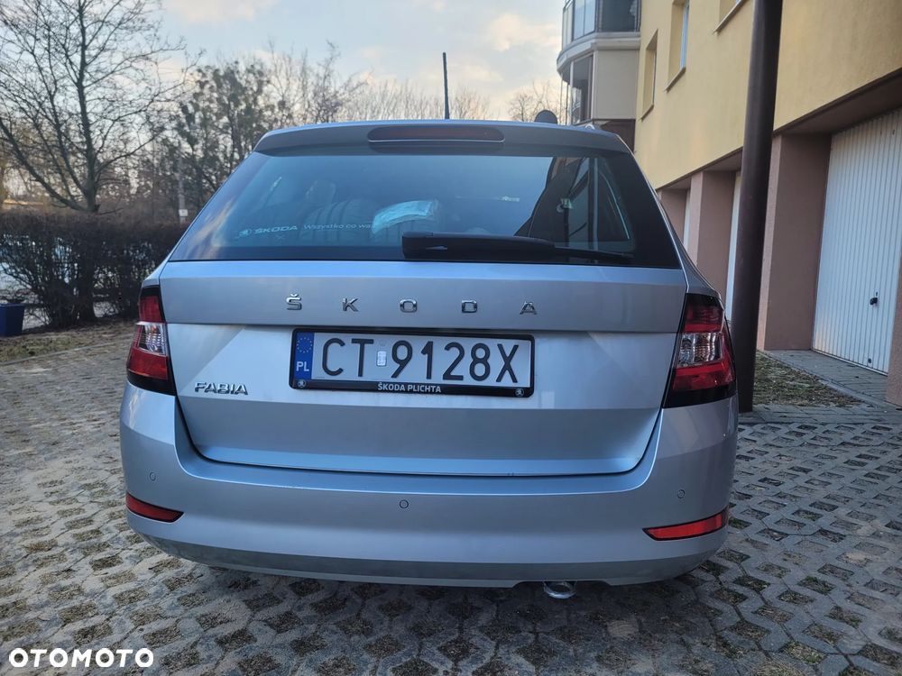 Skoda Fabia 1.0 TSI Ambition - 11