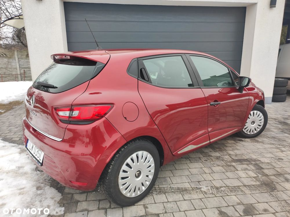 Renault Clio - 18