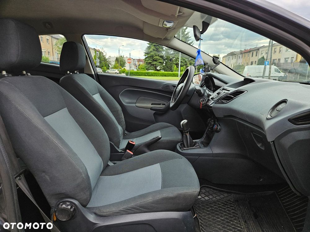 Ford Fiesta - 13