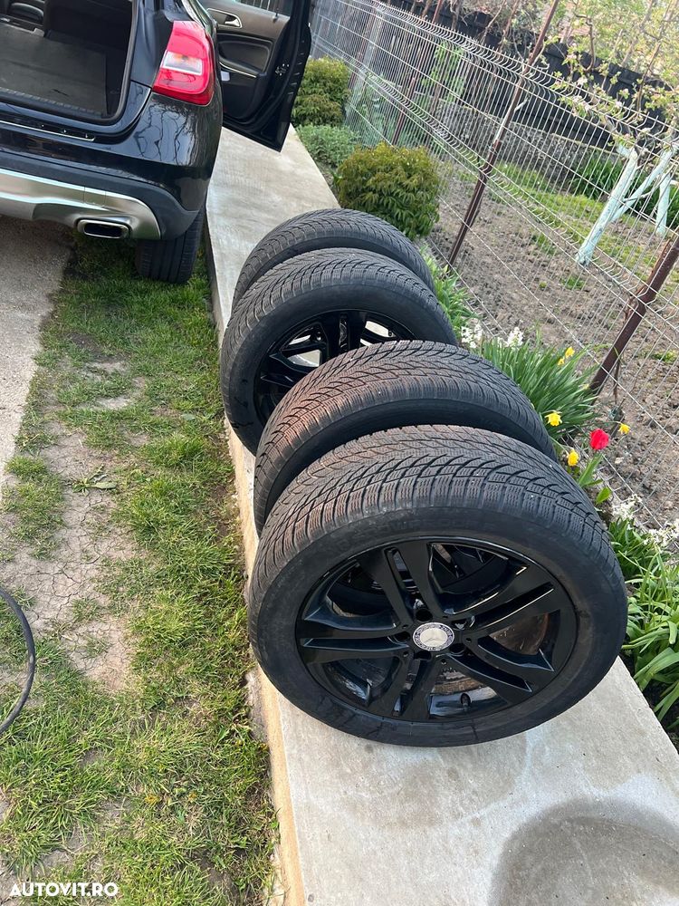 Mercedes-Benz GLA 250 4MATIC 7G-DCT - 9