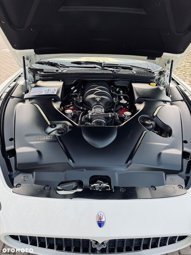 Maserati GranCabrio - 24