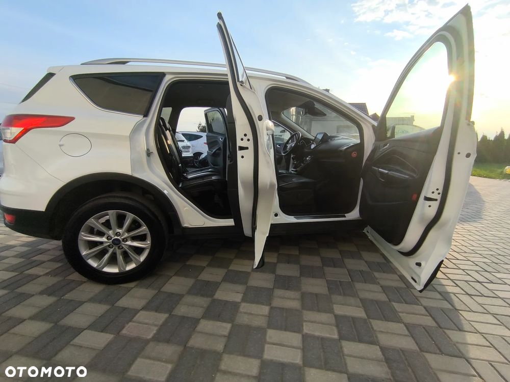 Ford Kuga 2.0 TDCi FWD Titanium - 19