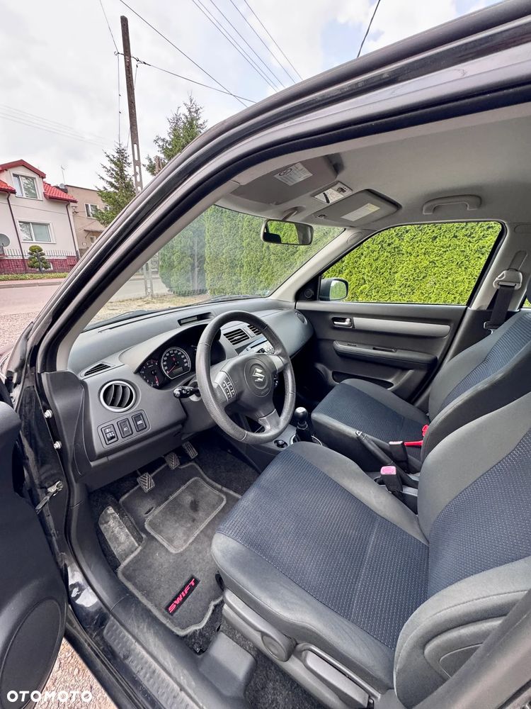 Suzuki Swift 1.3 Club - 15