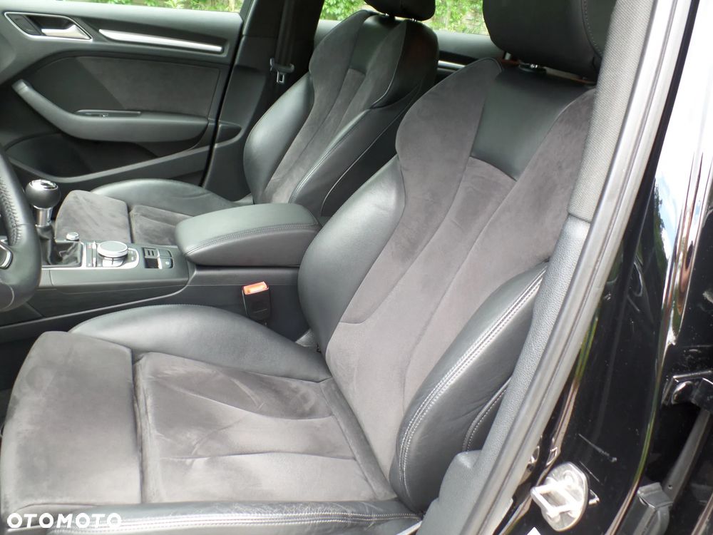 Audi A3 Sportback 2.0 TDI Ambiente - 33