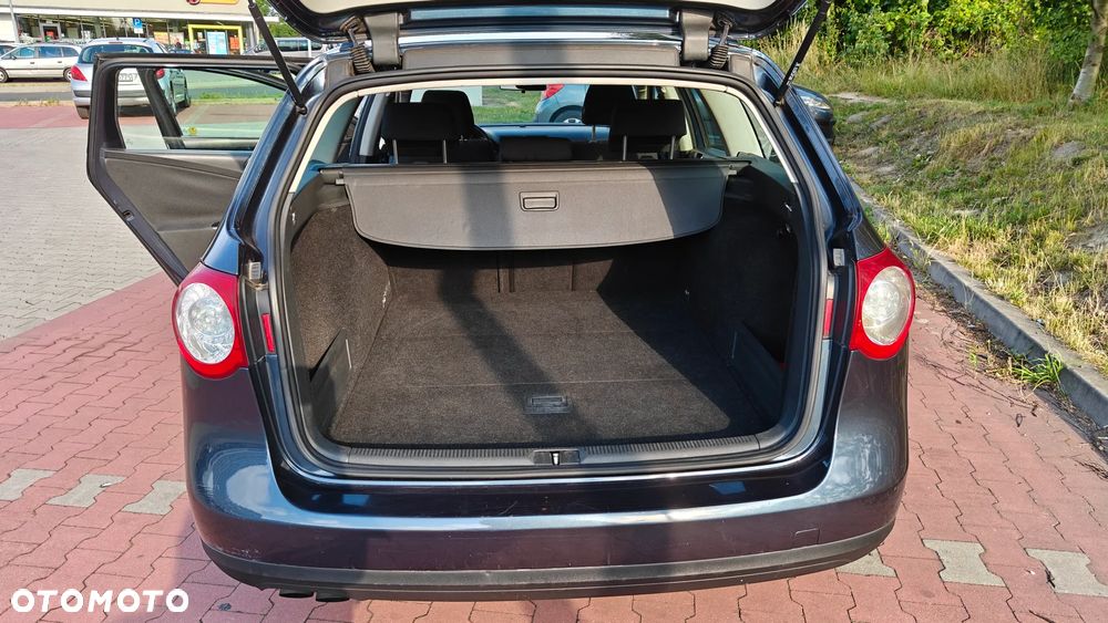 Volkswagen Passat - 10