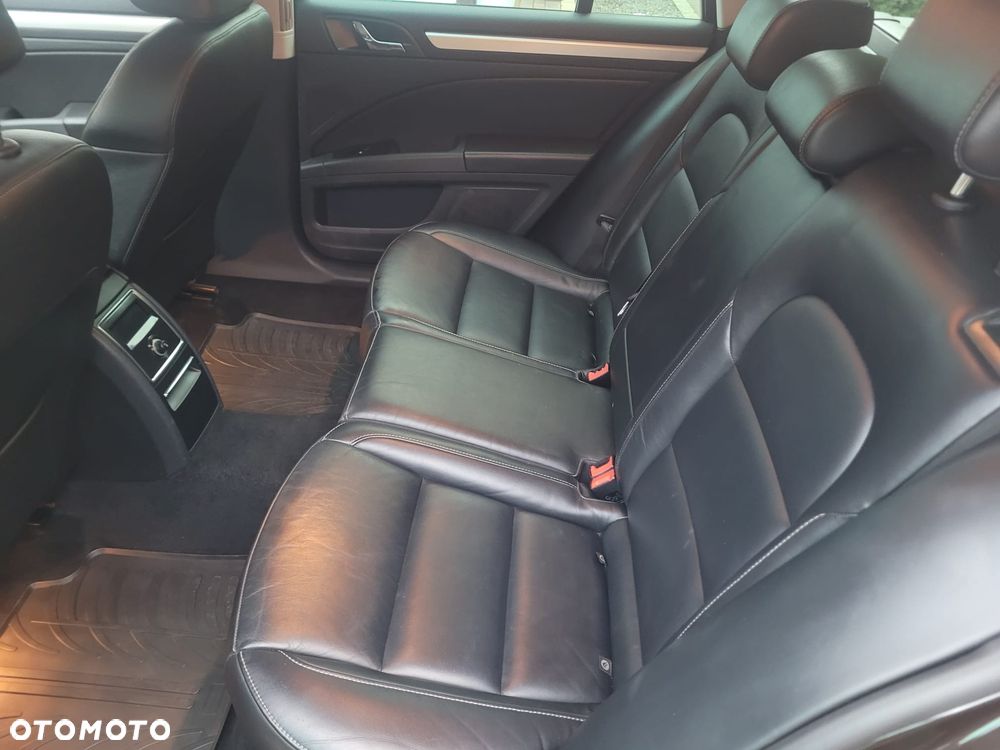 Skoda Superb 2.0 TDI DSG Elegance - 22