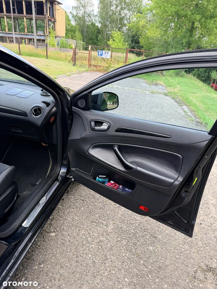 Ford Mondeo 2.0 TDCi Titanium - 28