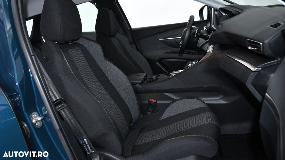 Peugeot 3008 1.2 PureTech Turbo S&S EAT8 Allure - 12