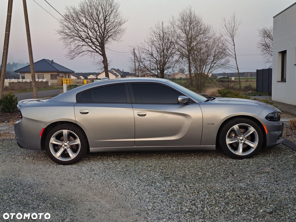 Dodge Charger 5.7 R/T - 8