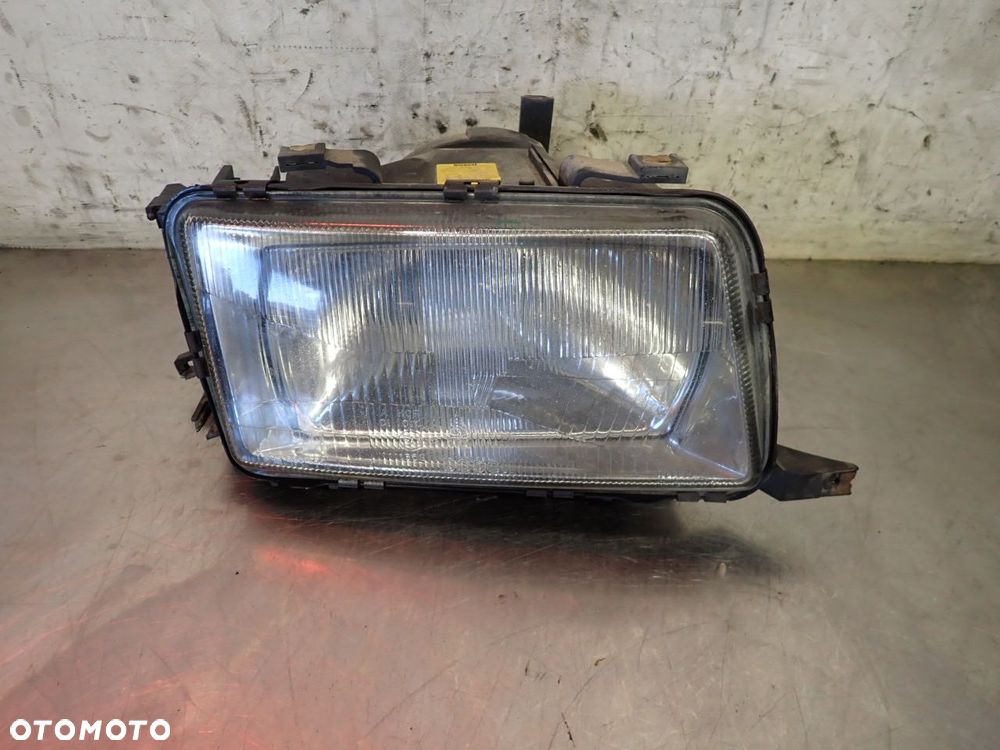 LAMPA PRAWA PRZEDNIA AUDI 80 1.9 - 1