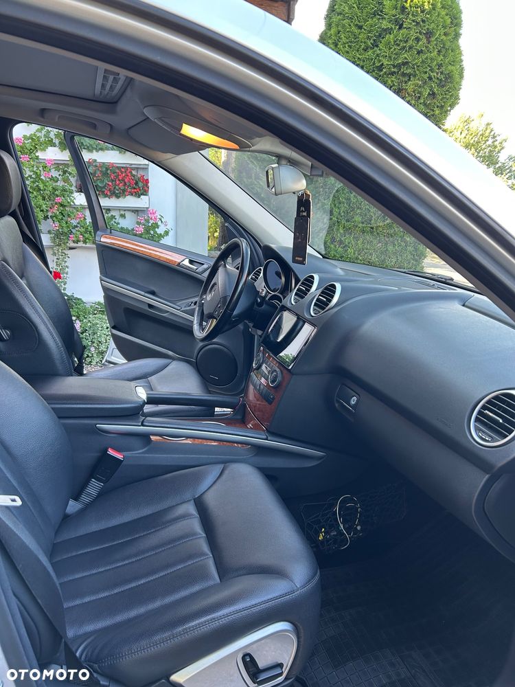 Mercedes-Benz ML 350 4-Matic - 8