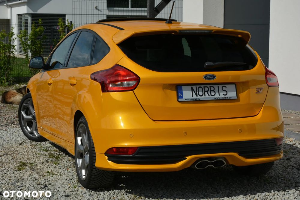 Ford Focus 2.0 TDCi ST-2 PowerShift - 24