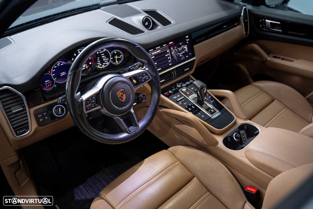 Porsche Cayenne - 7