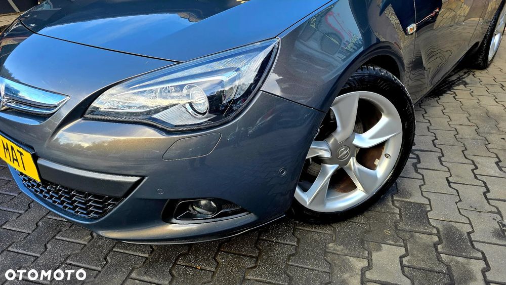Opel Astra 2013 photo 3