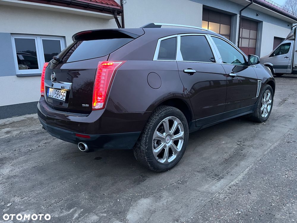 Cadillac SRX - 9