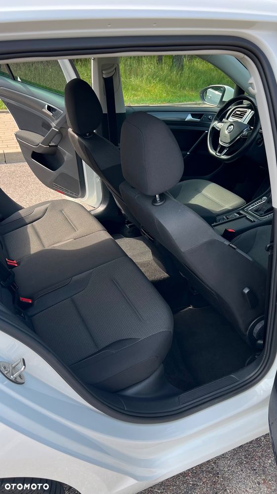 Volkswagen Golf - 19