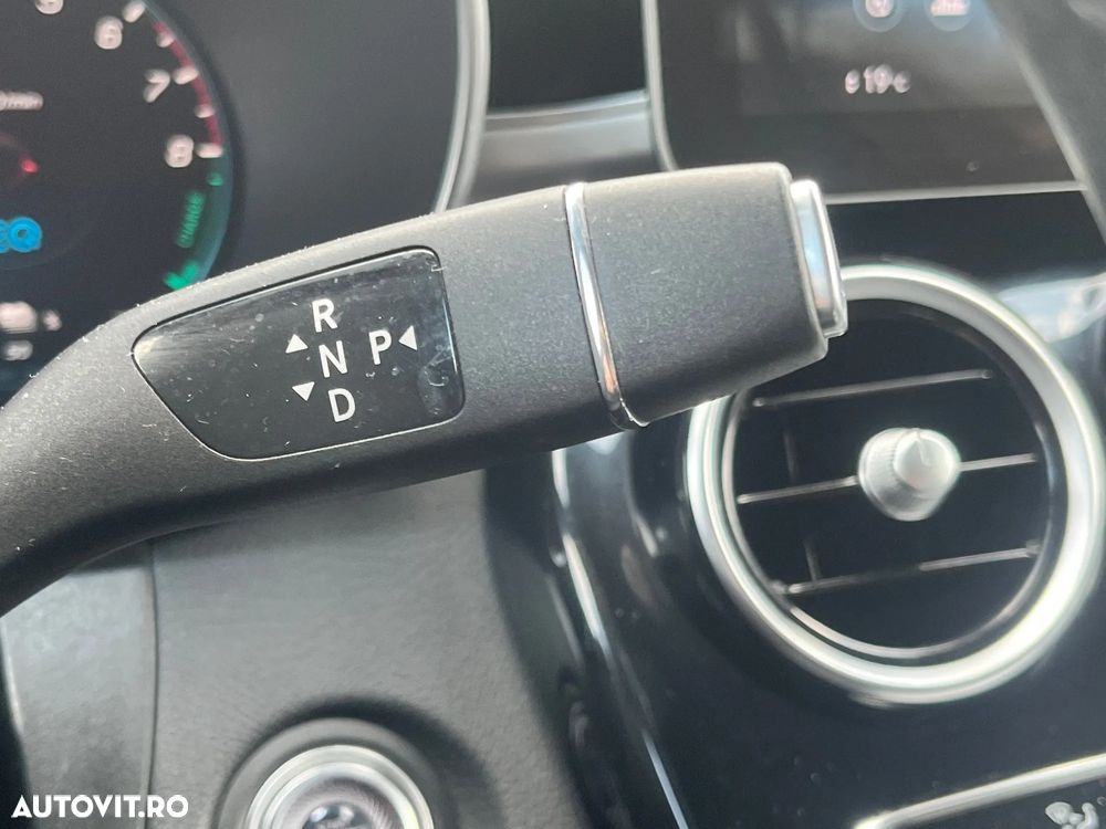 Mercedes-Benz GLC Coupe 300 de 4Matic 9G-TRONIC - 19