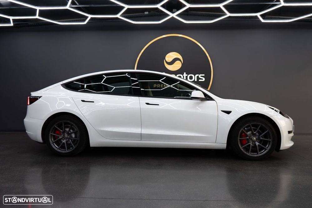 Tesla Model 3 Long-Range Dual Motor AWD - 2