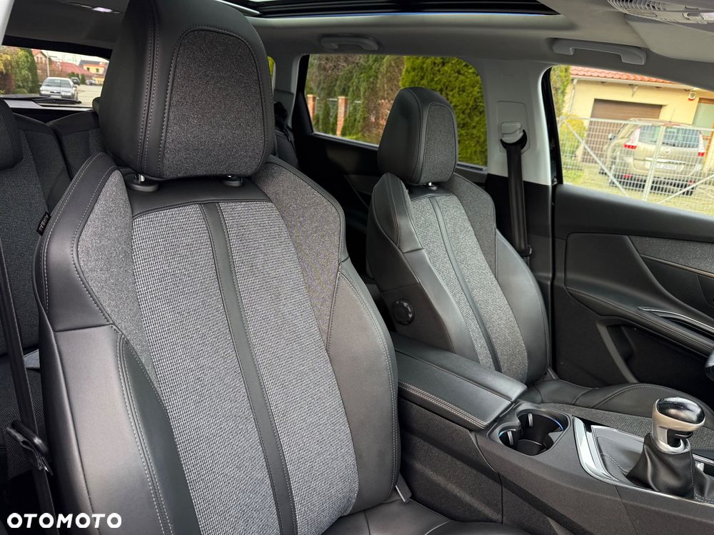 Peugeot 5008 1.5 BlueHDi Allure S&S - 38
