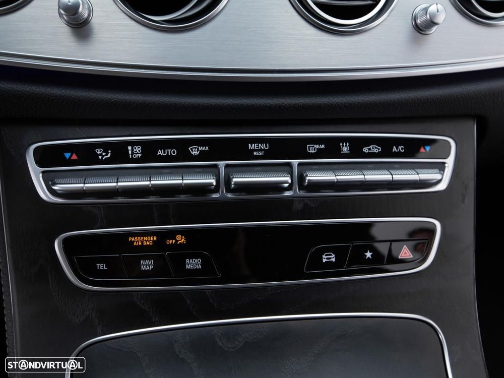 Mercedes-Benz E 300 de AMG Line - 21