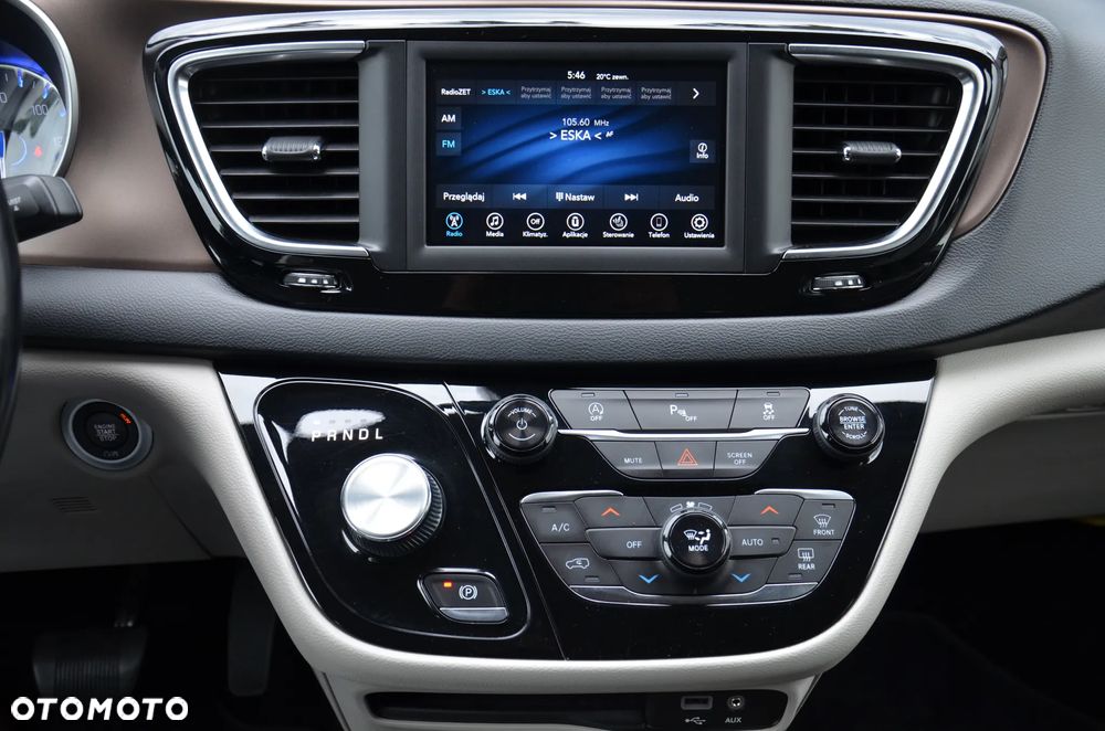Chrysler Pacifica - 31