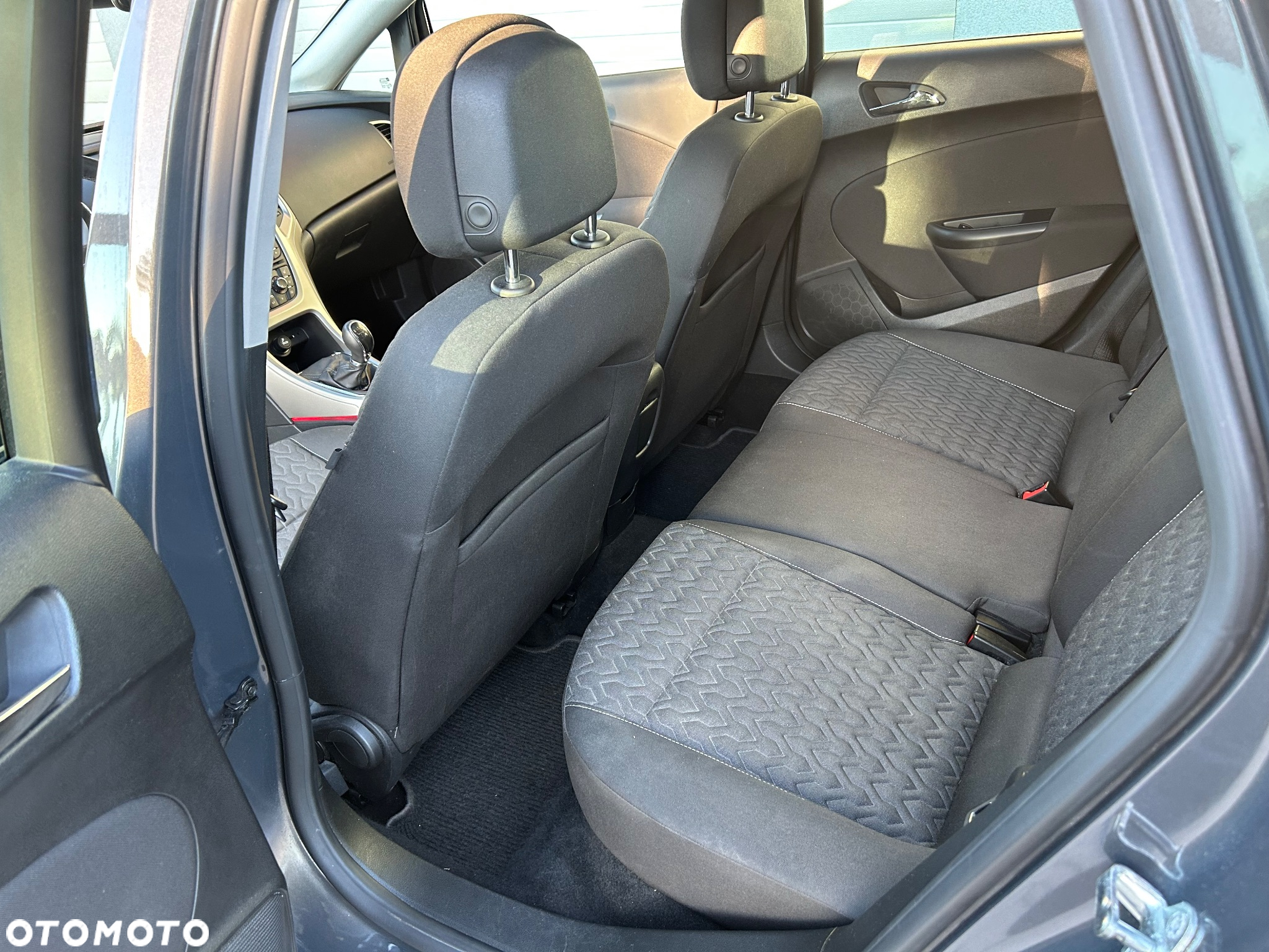 Opel Astra 1.4 Turbo Color Edition - 9