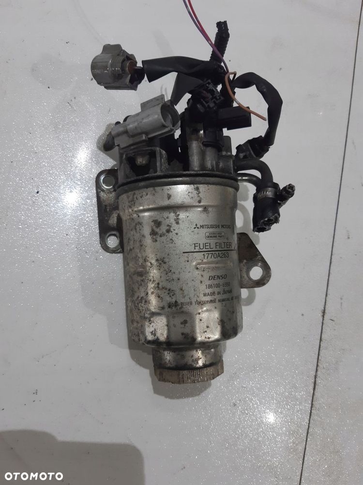 Mitsubishi ASX OBUDOWA FILTRA PALIWA 1.8 DID - 2