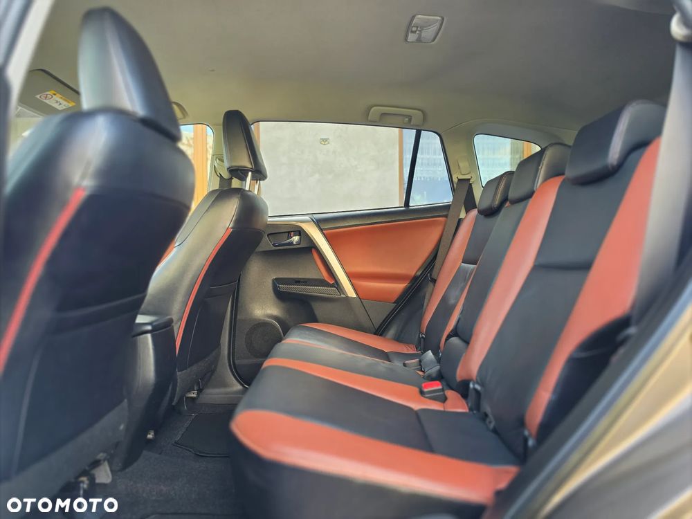 Toyota RAV4 - 30