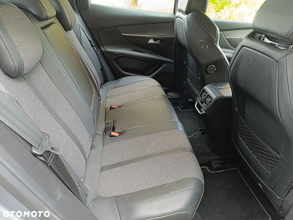 Peugeot 3008 1.5 BlueHDi Allure S&S EAT8 - 22
