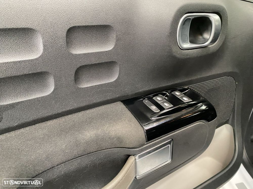 Citroën C3 1.2 PureTech C-Series - 17