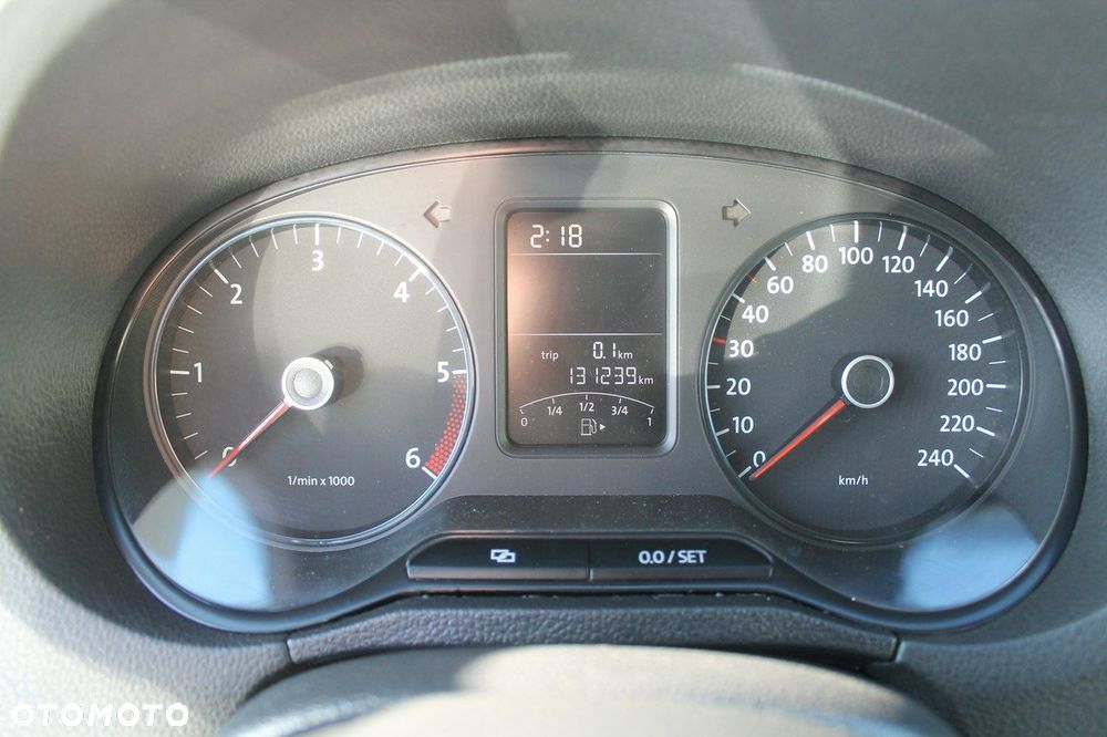Volkswagen Polo - 15