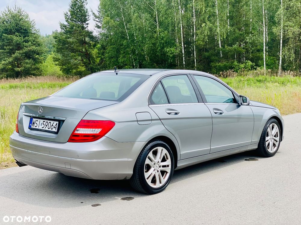 Mercedes-Benz Klasa C 180 CGI BlueEff Avantgarde - 20