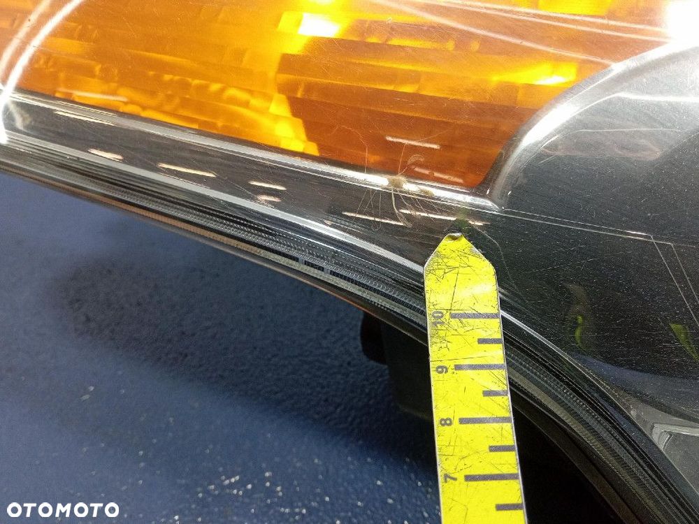 CITROEN C3 PICASSO 08-13 REFLEKTOR PRAWY LAMPA PRZÓD 9681806180 - 6