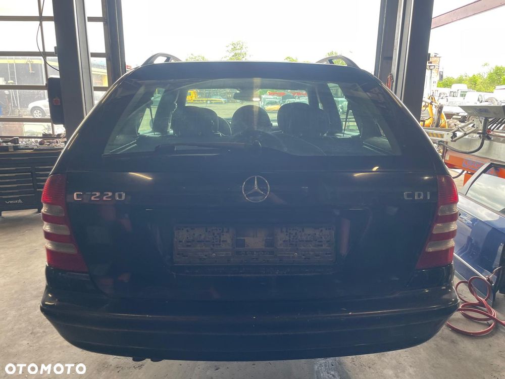 Mercedes C 220 CDI NA  CZĘŚCI!!! Kolor: 197 (czerń obsydianu - lakier metalik) - 3