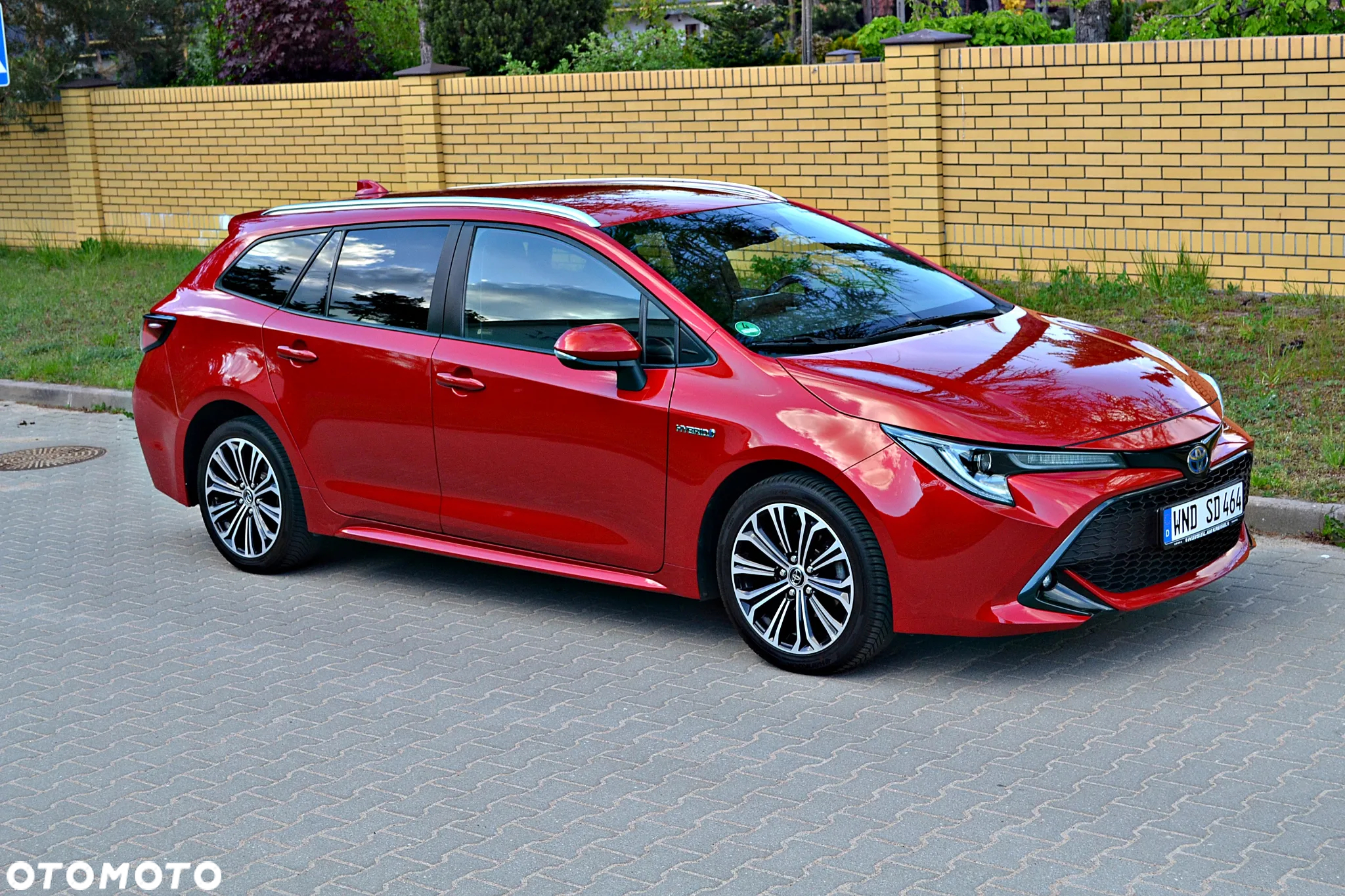 Toyota Corolla 1.8 Hybrid Executive - 16