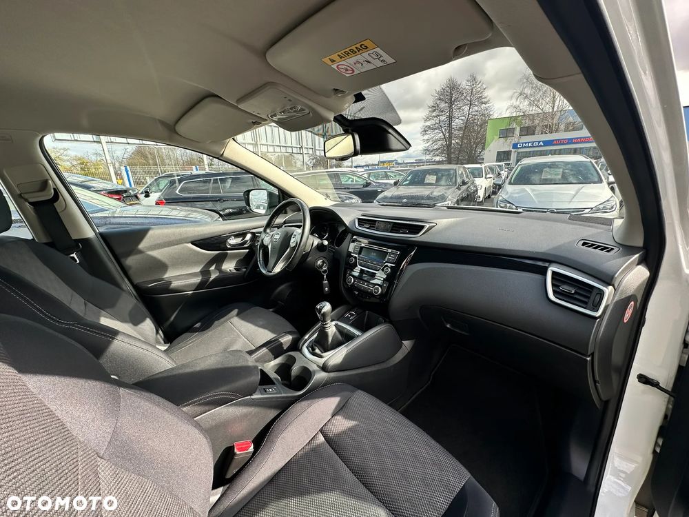 Nissan Qashqai 1.5 dCi DPF acenta - 8