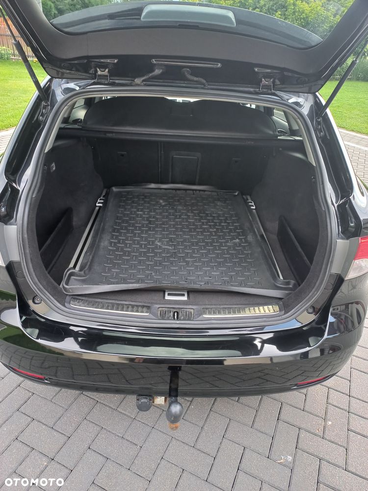 Toyota Avensis 2.0 D-4D - 12