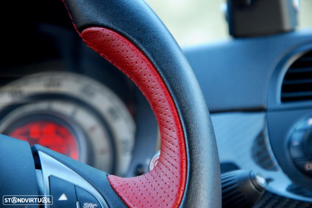 Abarth 695 1.4 T-Jet Tributo Ferrari MTA - 37
