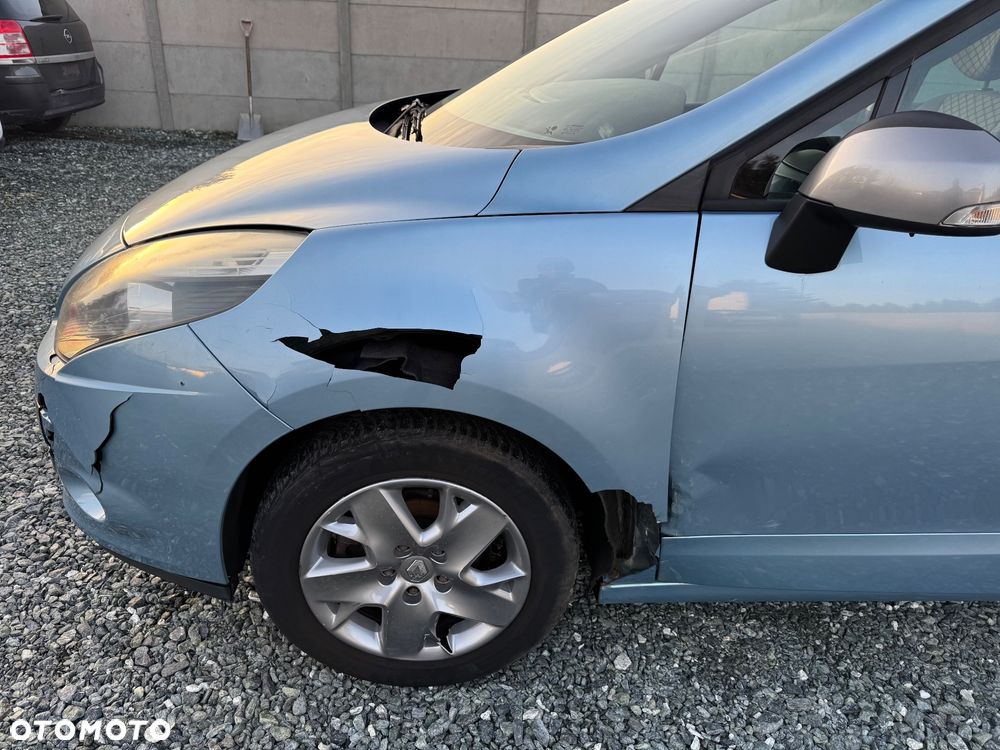 Renault Scenic 1.6 16V 110 Authentique - 8