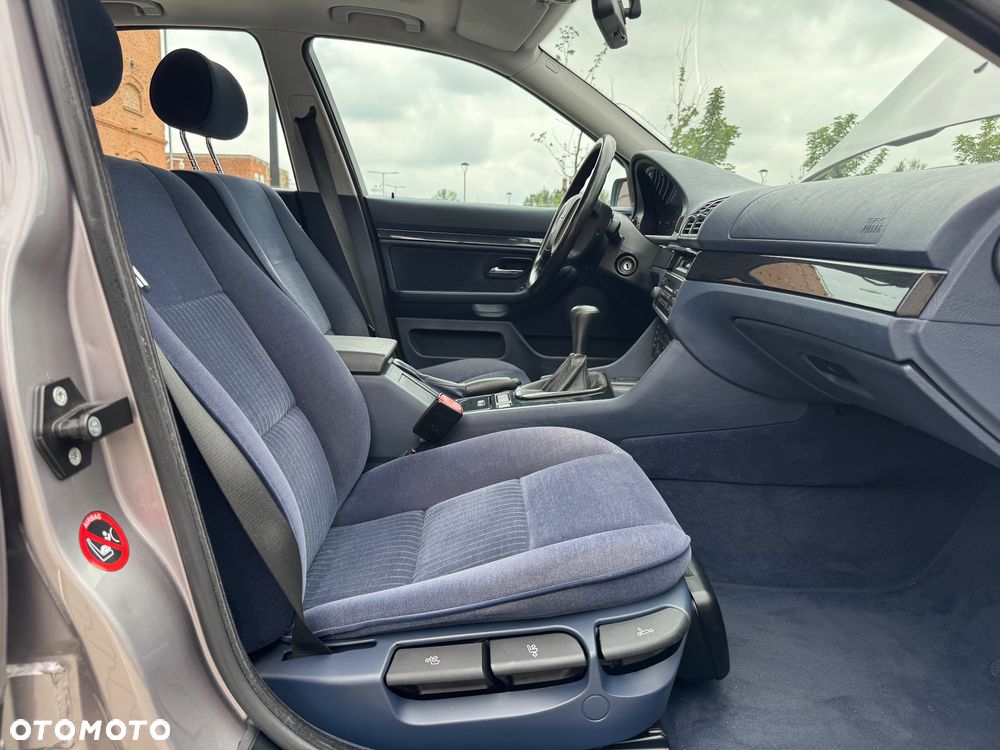 BMW Seria 5 - 17