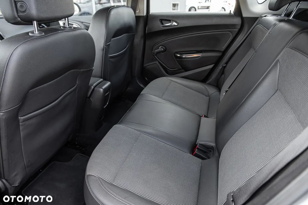 Opel Astra 1.4 Turbo Active - 27