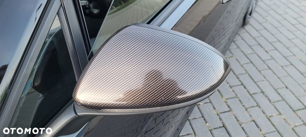 Volkswagen Golf - 16
