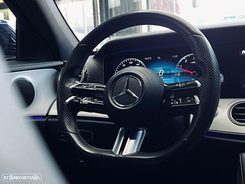 Mercedes-Benz E 300 de AMG Line - 22