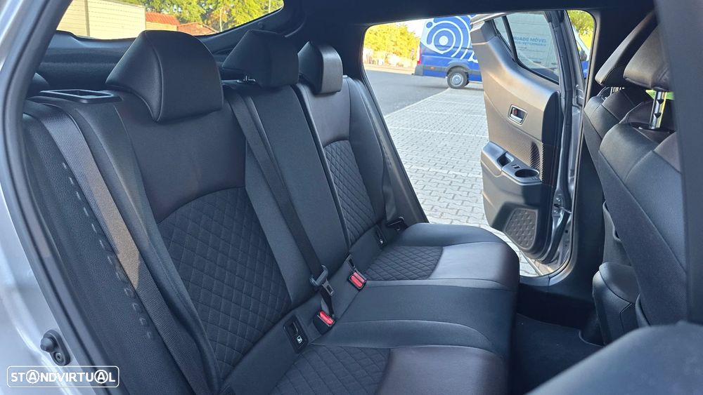 Toyota C-HR 1.8 HSD Exclusive+P.Luxury - 49