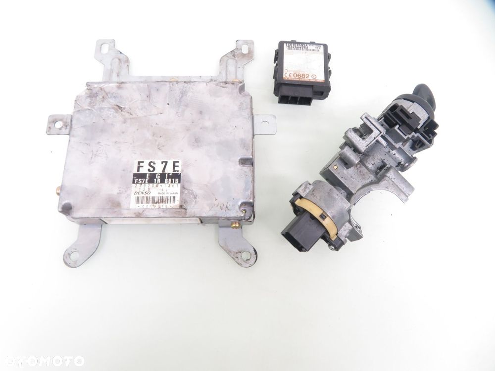 STACYJKA STEROWNIK MAZDA 323 F VI (BJ) 1.5 FS7E18881B TC91675G2A - 1