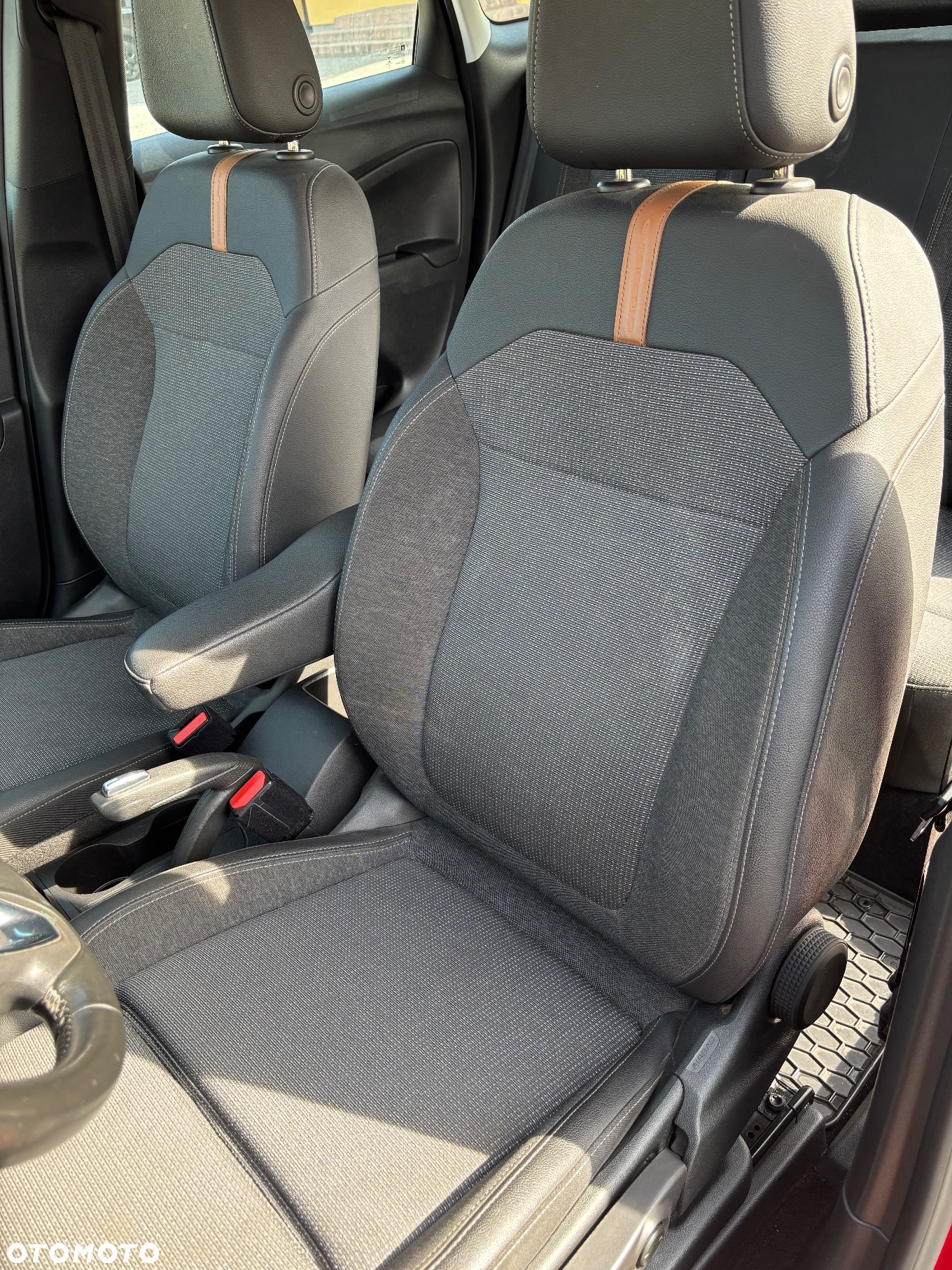 Opel Crossland X - 12