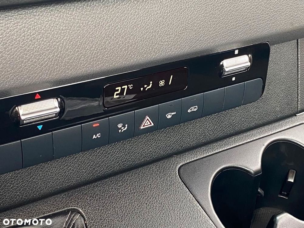 Mercedes-Benz Sprinter 319CDI V6 - 19