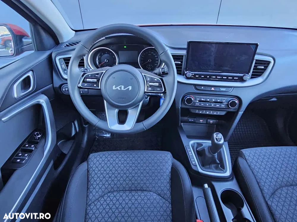 Kia Ceed 1.5 T-GDI 6MT Best - 9